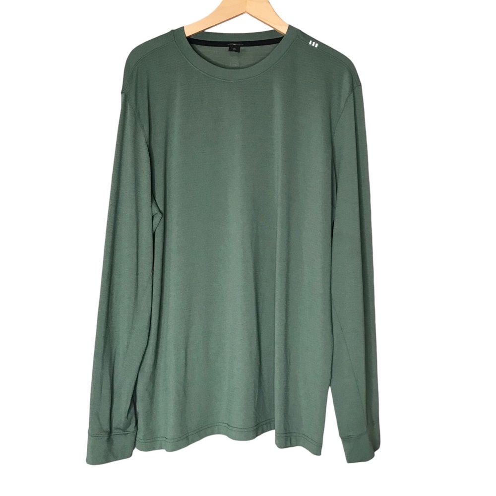 Lululemon Army Green Long Sleeve Crew Neck Tee T-Shirt Top Workout Men's Large